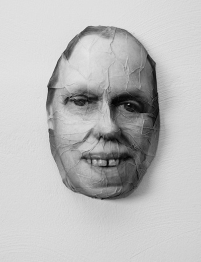 SABRINA JUNG, Photographers masks of death, Nr. 7